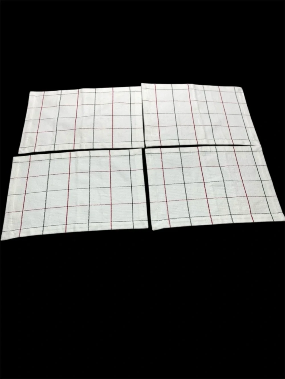 Split P Set of 4 Christmas Windowpane Placemats White Red Green Everyday Holiday